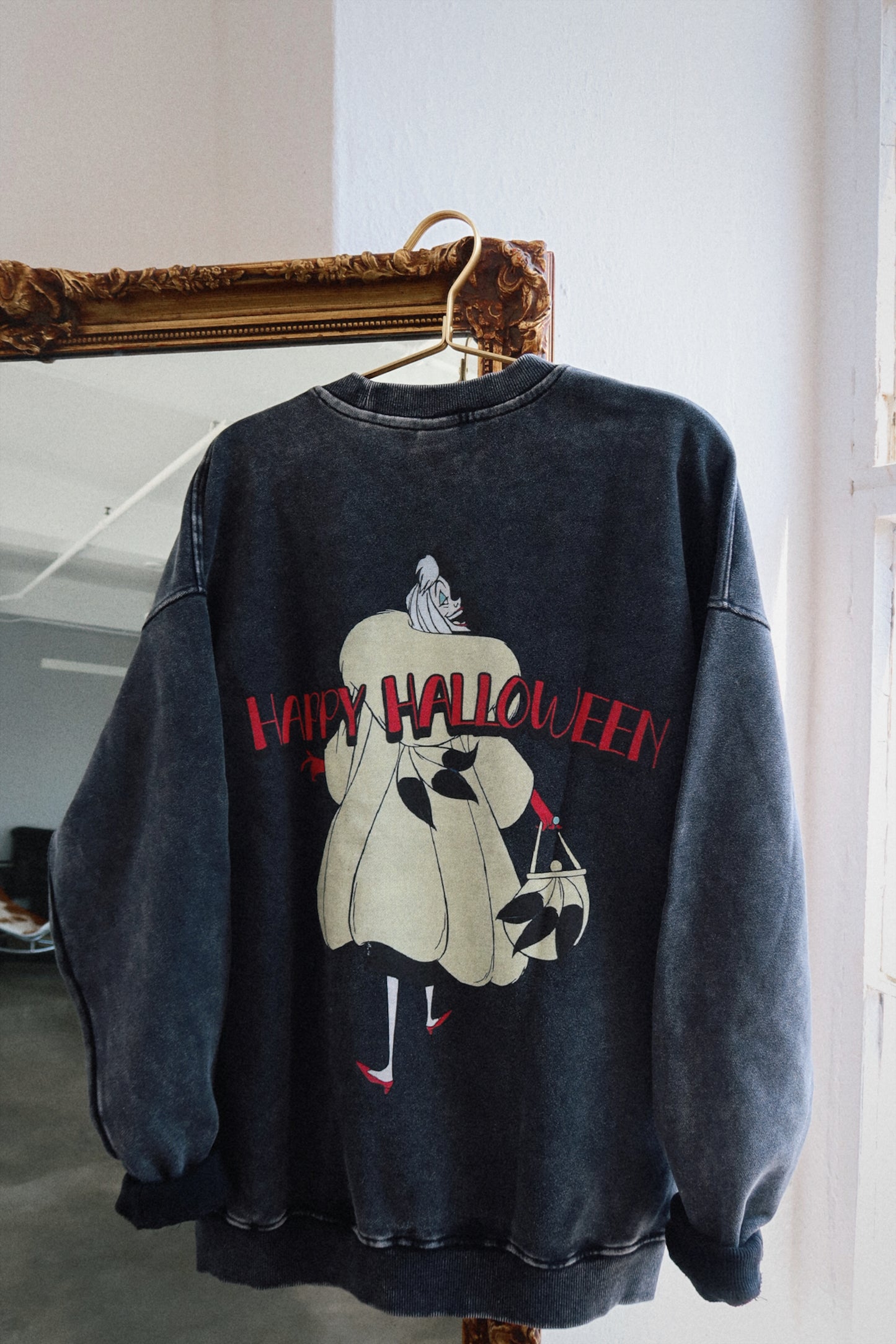 Cruellas Halloween Sweater