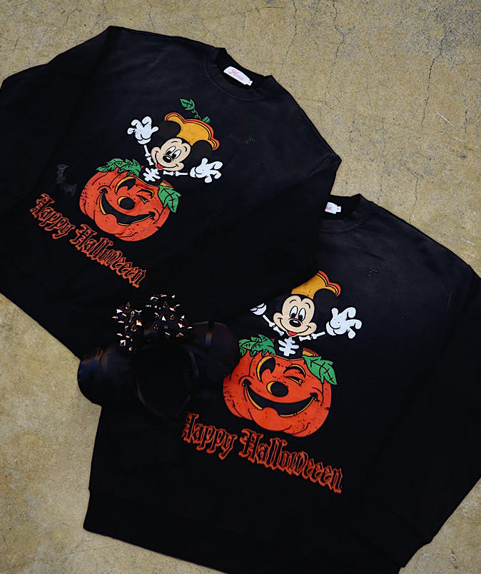 Happy Halloween Crewneck 🎃