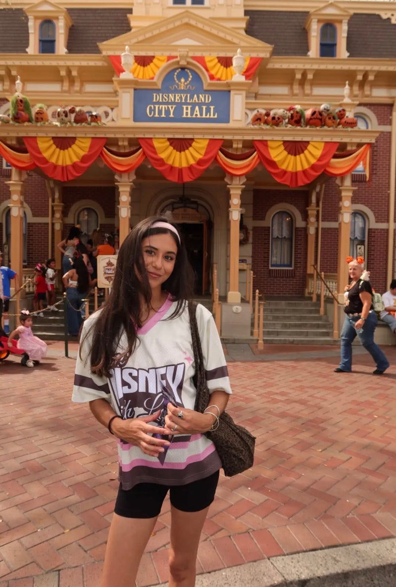 Person wearing a Muse product